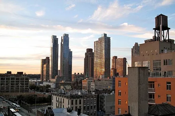 Sold by Corcoran | media 32