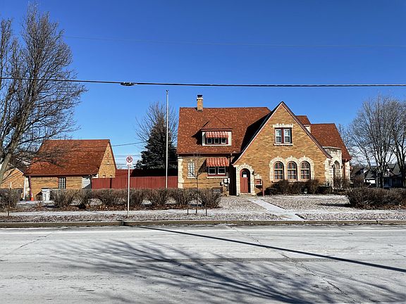 4th image of this home