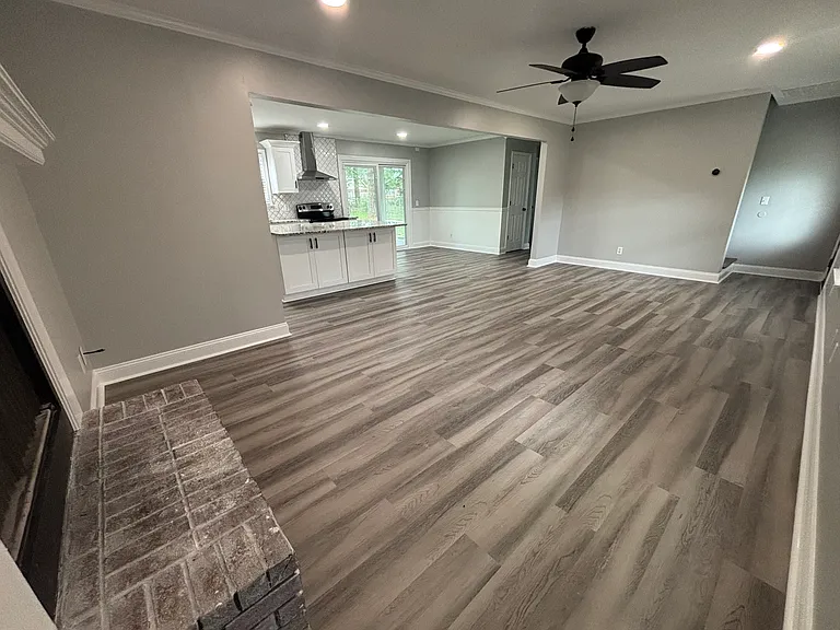 137 Jennifer Cir — Photo 3
