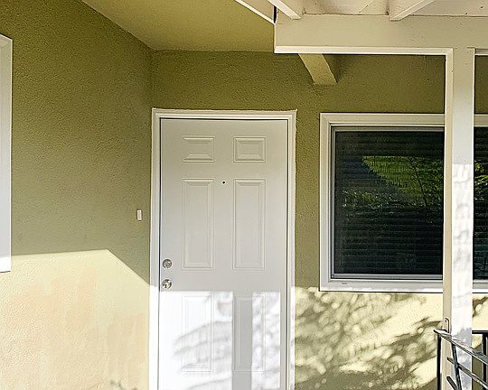 3rd image of 624 N Toluca Park Dr APT D