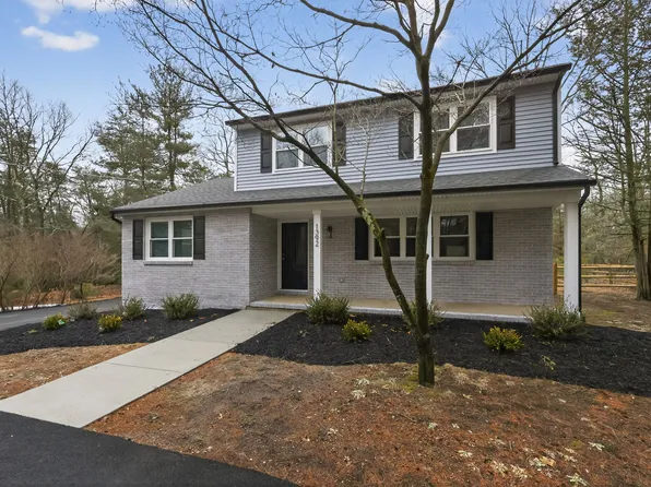 1392 Stokes Rd, Medford, NJ 08055