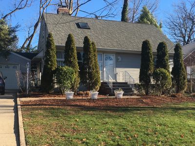 211 Crest Dr, Paramus, NJ, 07652