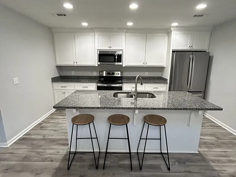 102 Whispering Pines St #C — Photo 6