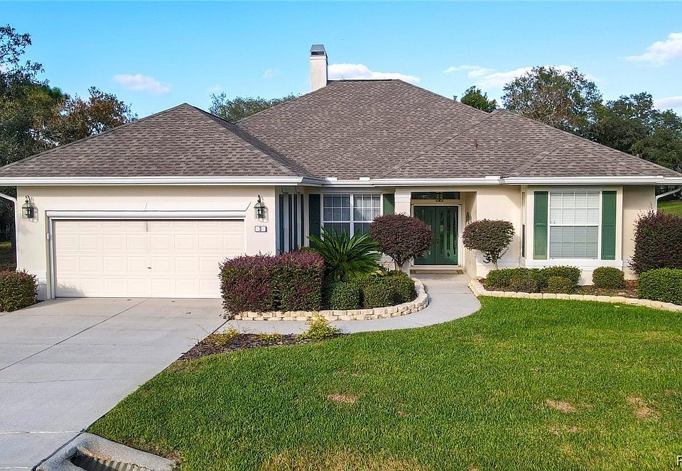 1st image of 3 Deerwood Dr