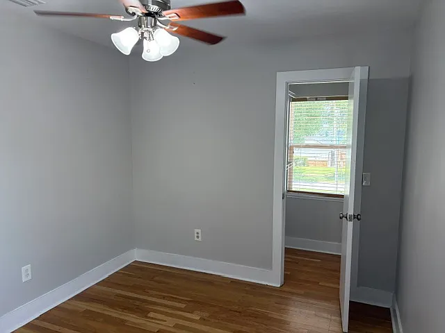 1900 Staunton Ave #A — Photo 6