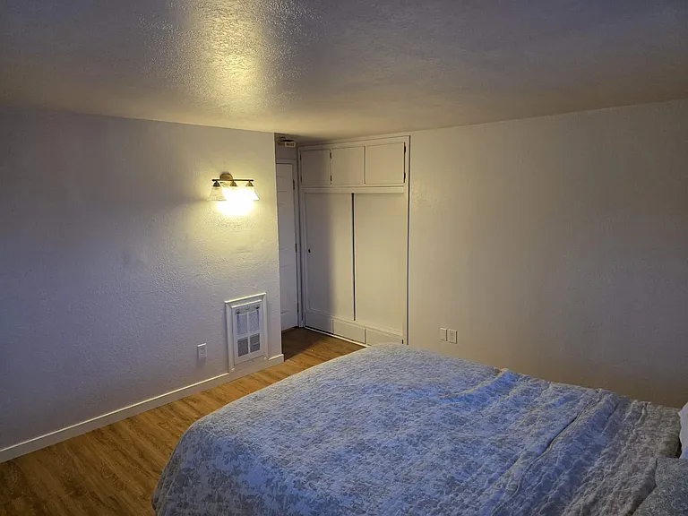 601 Marjo St — Photo 11