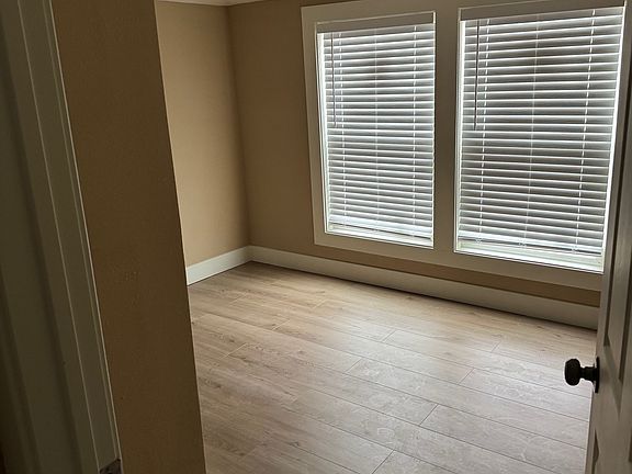 Smaller second bedroom