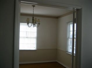 1062 Carmona Ave #3, Los Angeles, CA 90019