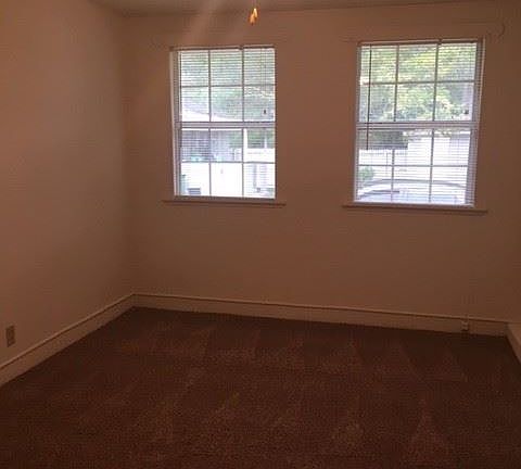 3rd image of 120 High St