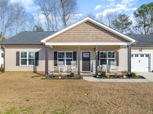 61 Kevior Ave, Four Oaks, NC 27524