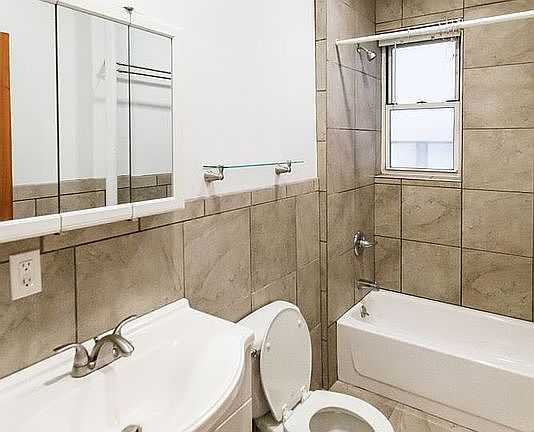 5th image of 324 E 50th St APT 4A