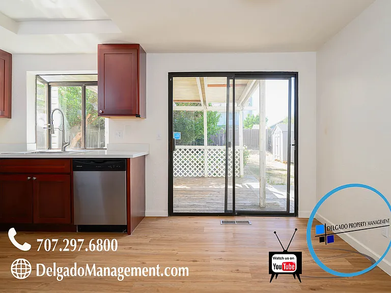 279 Flying Cloud Ct — Photo 17