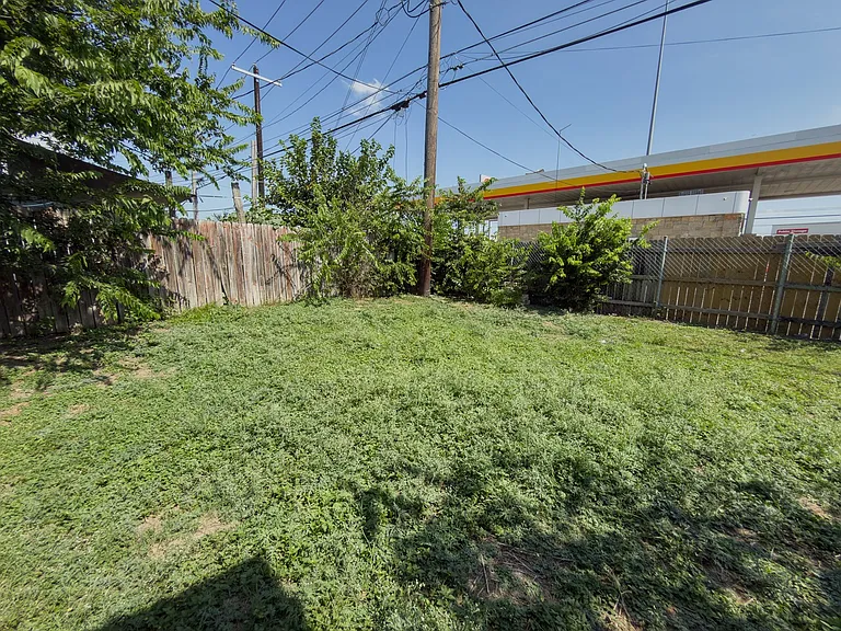 2209 Mission Hill Cir #104 — Photo 17
