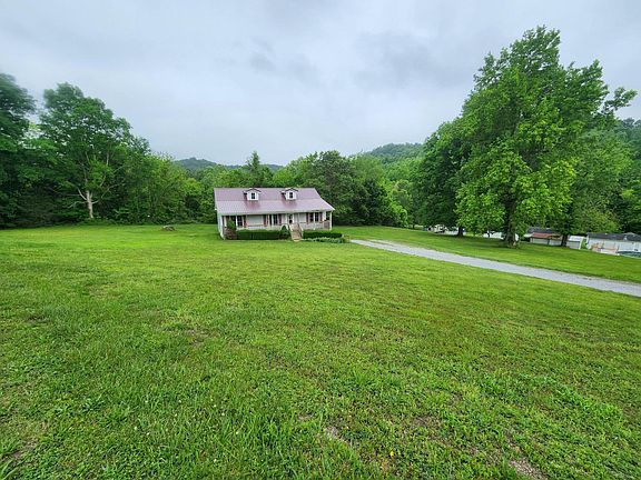 4th image of 120 Durham Park