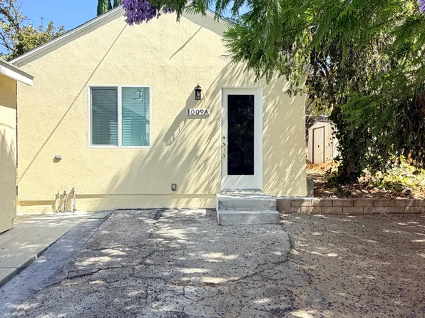 1009 Fairview Dr #A, La Canada Flintridge, CA 91011