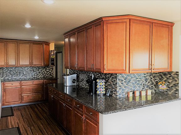 2nd image of 2203 W Parks Ln