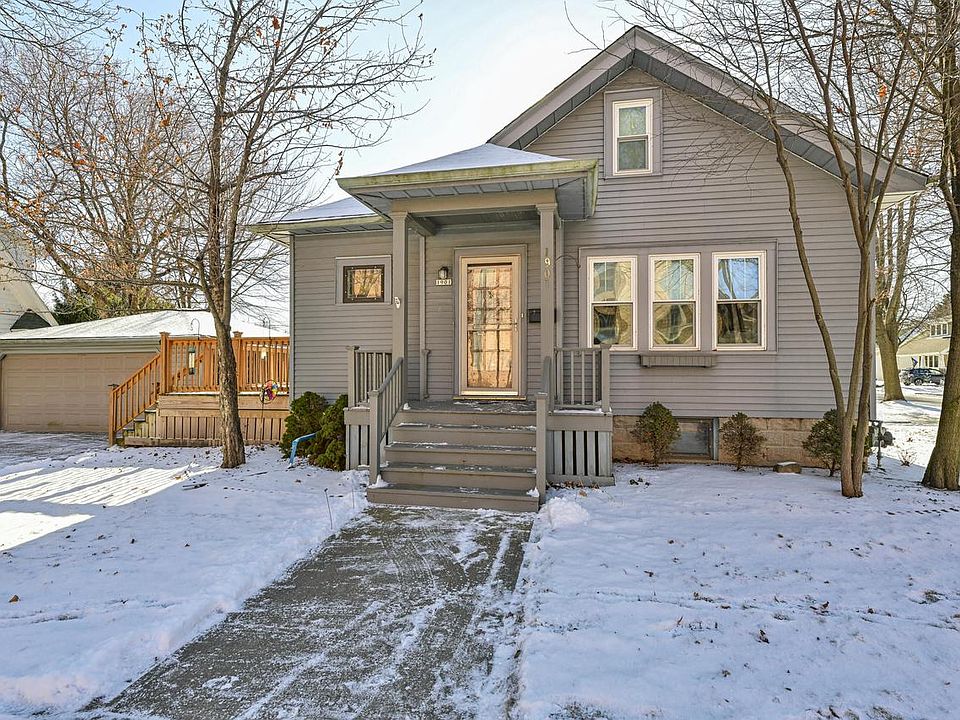1st image of 1901 East Shorewood BOULEVARD
