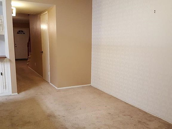 View upon entering dining area though patio door ...