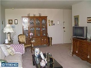 3rd image of 3600 Conshohocken Ave APT 810