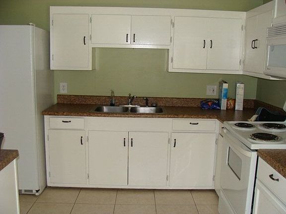 3rd image of 611 N Jackson St