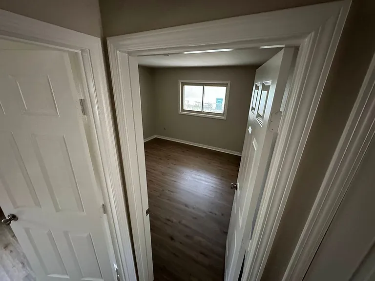 304 Mimosa St — Photo 8