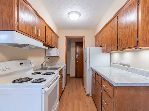 Lucia Lane, 6680 Lucia Ln NE #54a4aa32f, Minneapolis, MN 55432