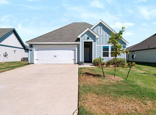 740 Amelia Ct, Pilot Point, TX 76258