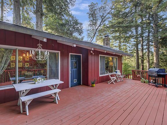 3rd image of 1115 Forest Way