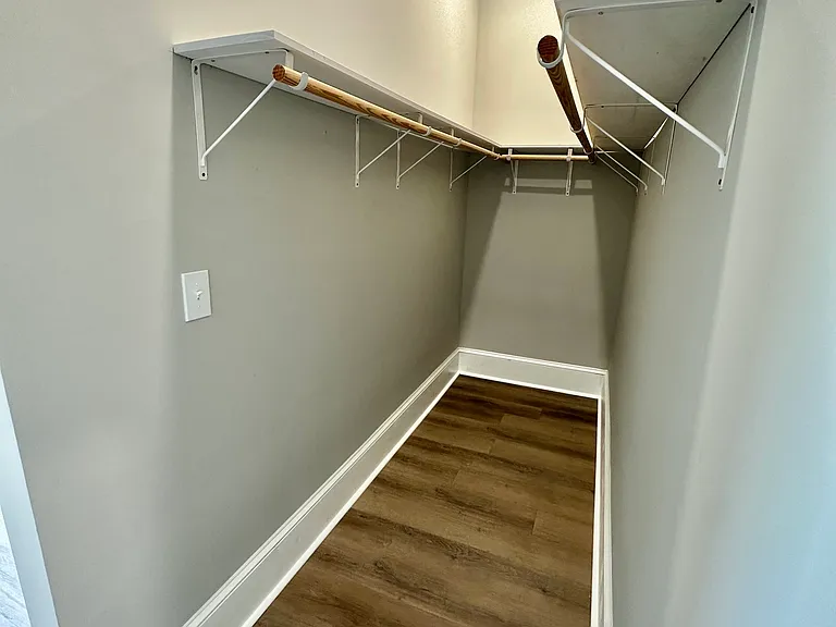 24 W Alabama St #B — Photo 10