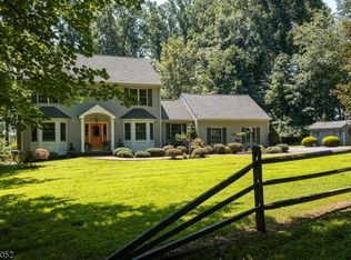 144 Sandy Ridge Rd, Stockton, NJ 08559