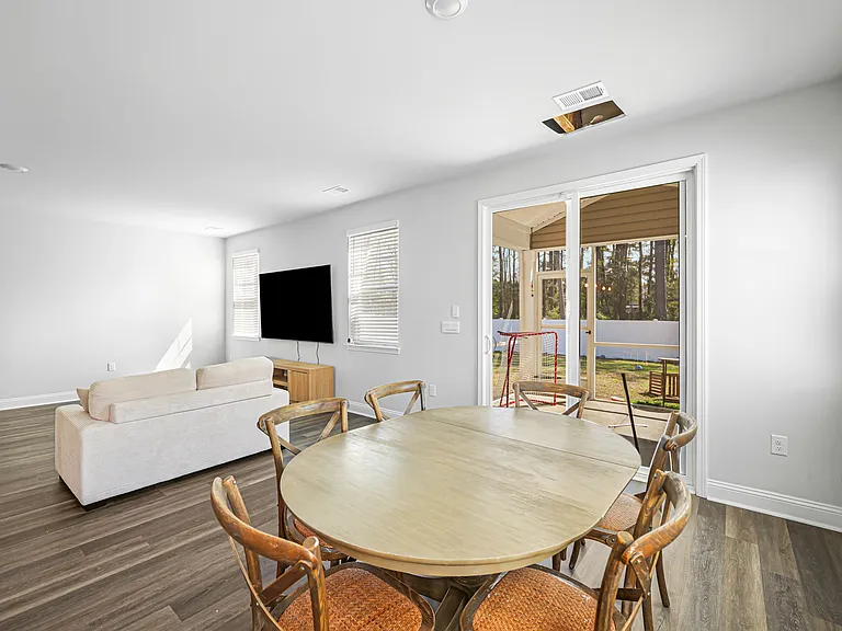 246 Bluff View Ln — Photo 13