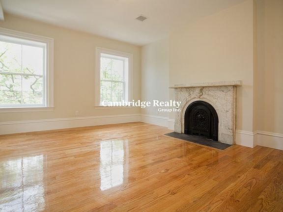 5th image of 658 Massachusetts Ave #4T