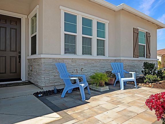 5th image of 12700 Rosefinch Way