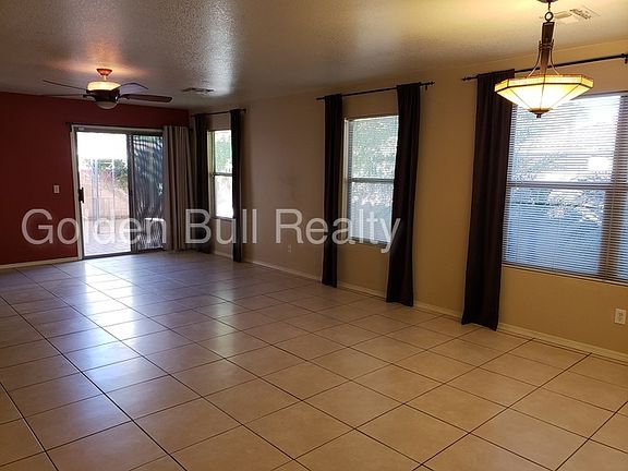 5th image of 2259 E Spruce Dr
