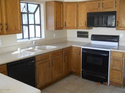 4th image of 3332 E Garnet Ave