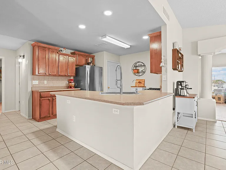 6244 Spotted Eagle Dr — Photo 17
