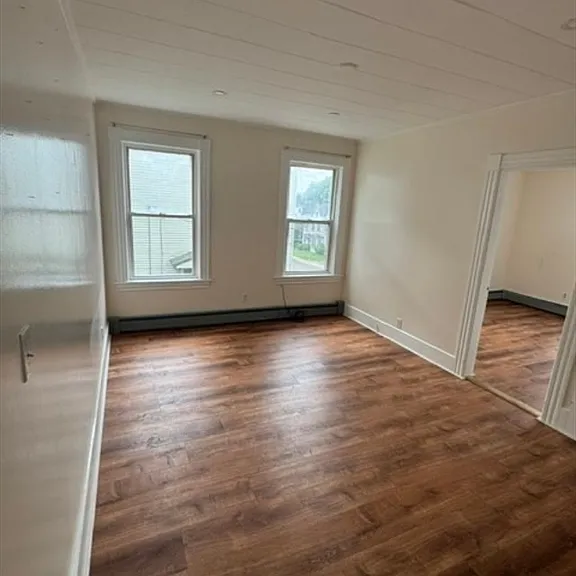 242 Pine St #2 — Photo 8