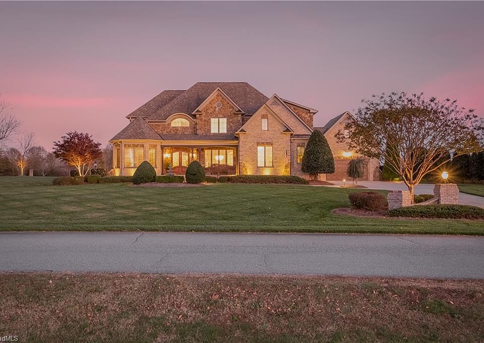 2nd image of 7404 Hadleigh Ct