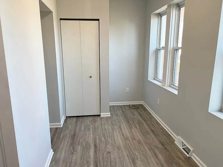 1160 Dohrman St #1 — Photo 9