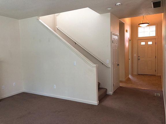 4th image of 11760 SW Koski Dr