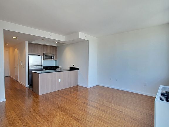 4th image of 66 Rockwell Pl APT 24G