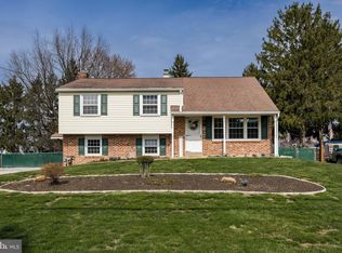 1045 Edwin Dr, Phoenixville, PA 19460