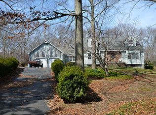 8 Lima Dr, Westerly, RI 02891