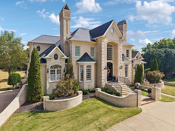 2nd image of 6210 Belle Rive Dr