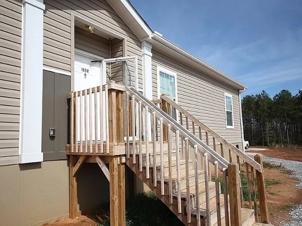 1065 Carter Ln, Elberton, GA 30635