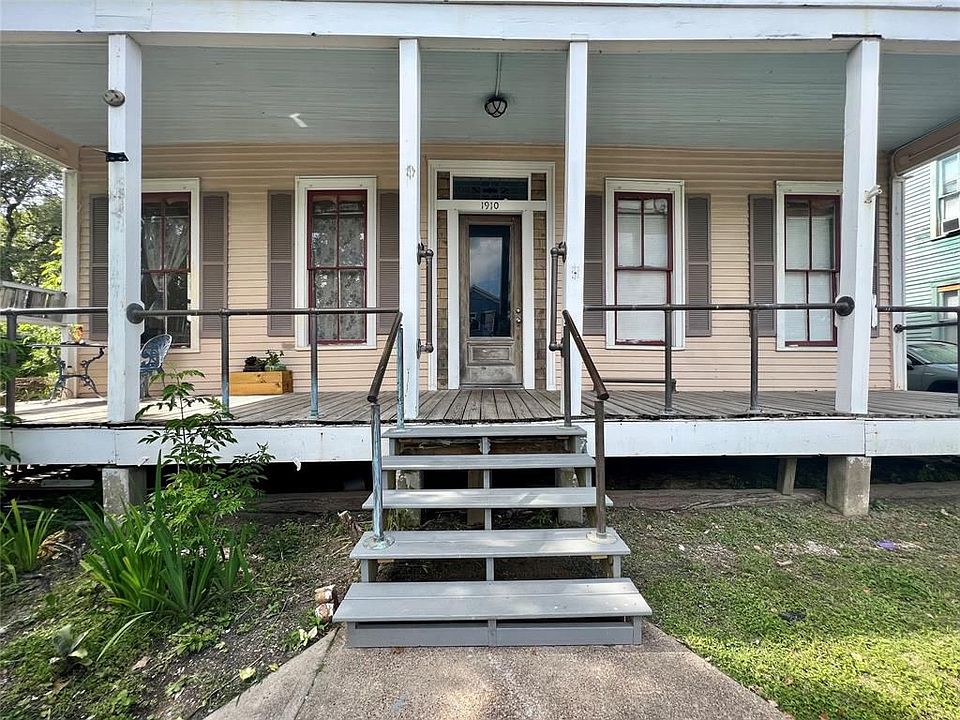 1st image of 1910 Ursuline St #4