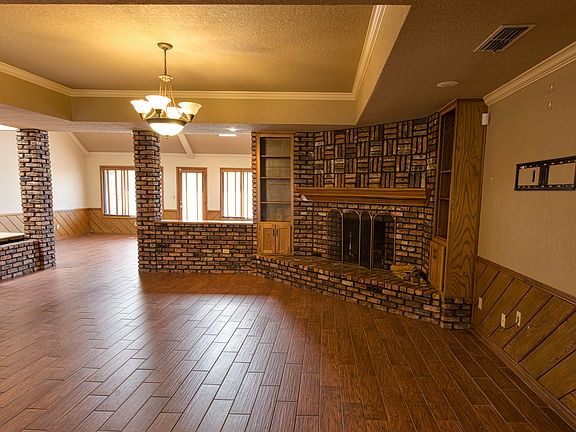3rd image of 6803 Stoneham Dr