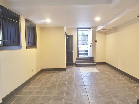 5th image of 1512 N 17th St Basement Basement
