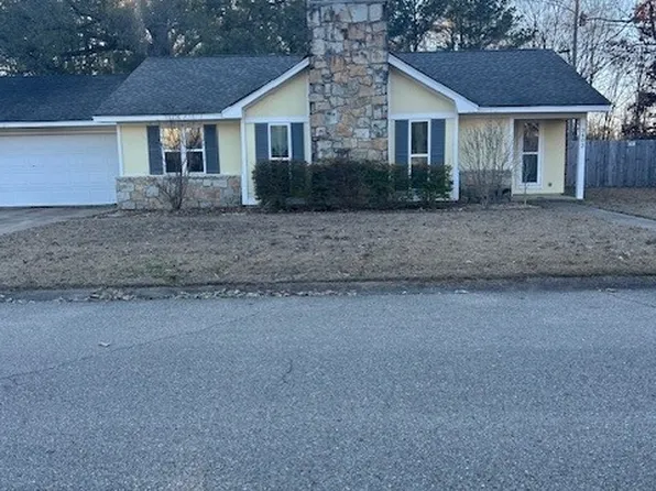 3403 5th St N, Columbus, MS 39705