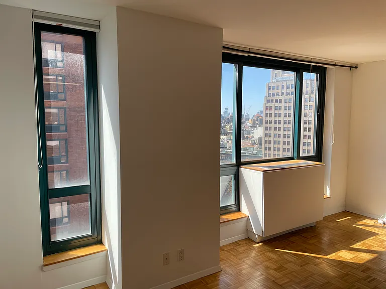 1 Irving Pl #P19I — Photo 7